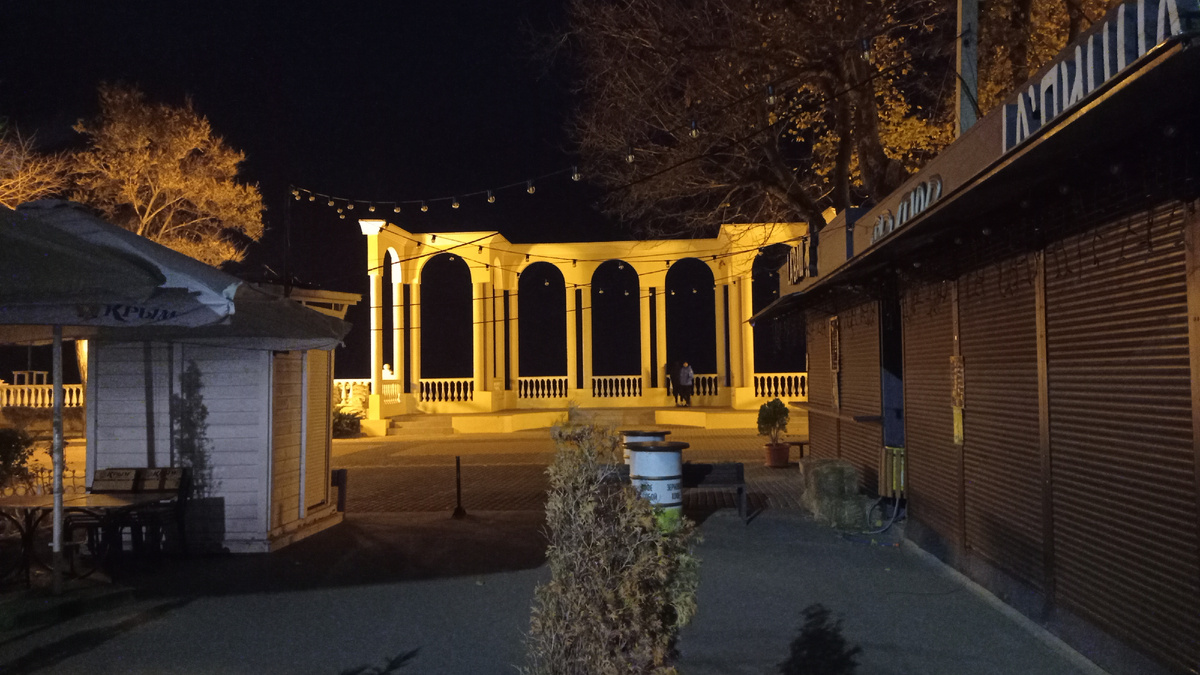 Набережная Горького в ноябре