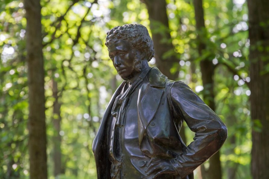    В Росси памятникам Пушкину ничего не грозит. Ilya Galakhov Source: Global Look Press/Globallookpress