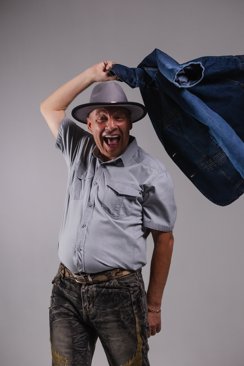 Тот самый МЭР - Олег Никулика