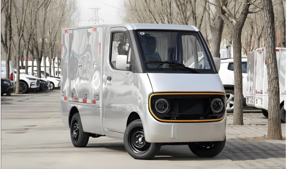 W01 , электрический транспорт вместо привычных курьеров. 