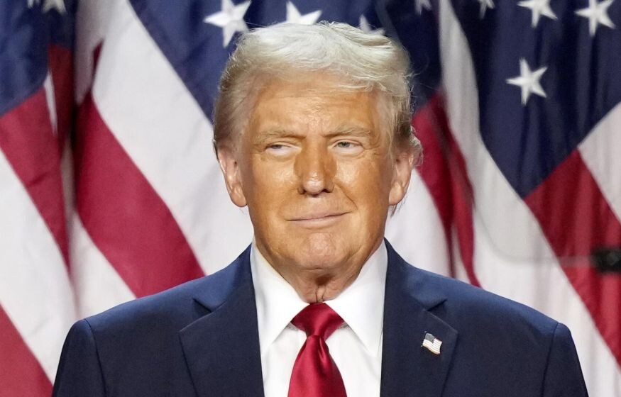    Трамп готовится напасть на Россию? Срочные меры по мигрантам. Сладков предрек много жертв из-за Байдена: главное к 21:00