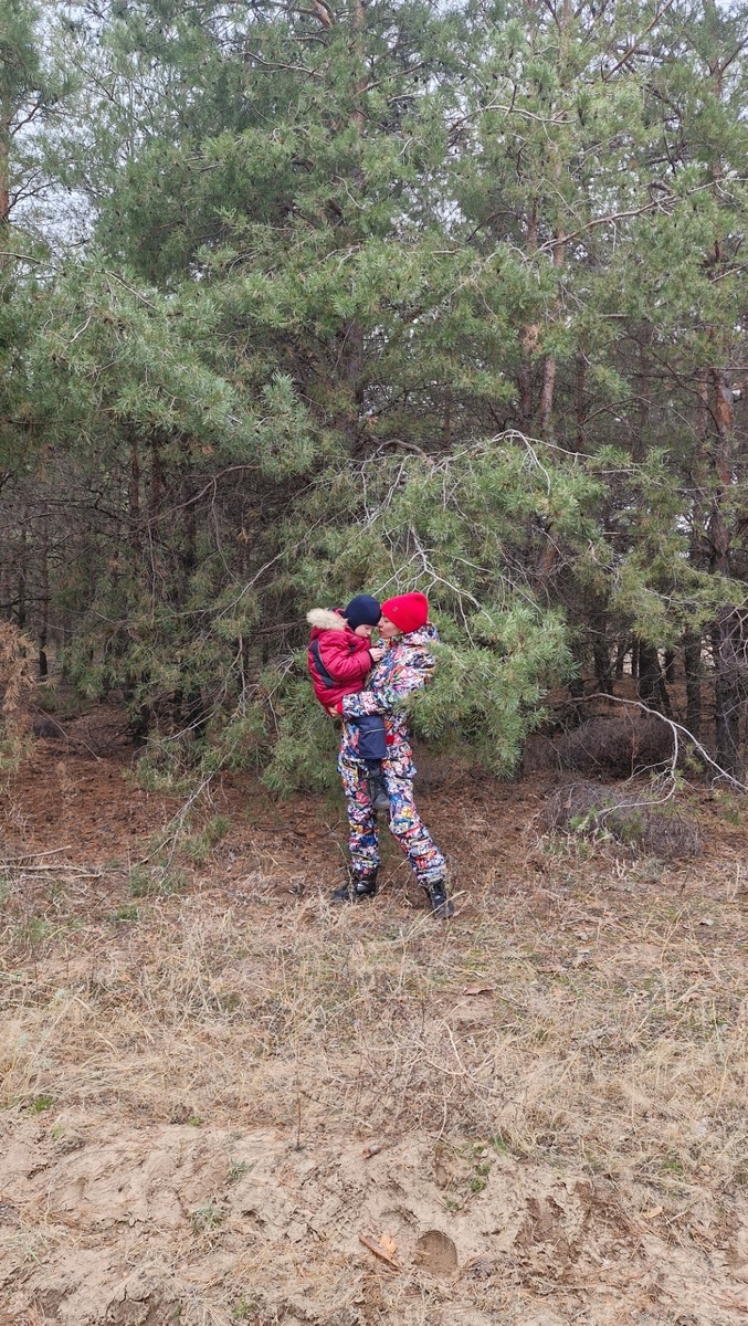В четверг я уже не выдержала и согласилась забить на все и уехать в лес...