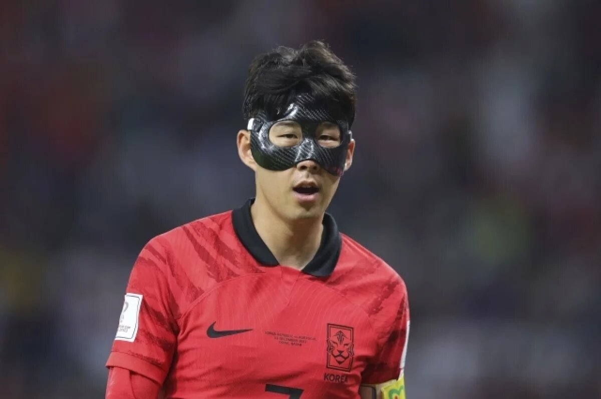    Футболиста «Тоттенхэма» дисквалифицировали за расистскую шутку о корейцах