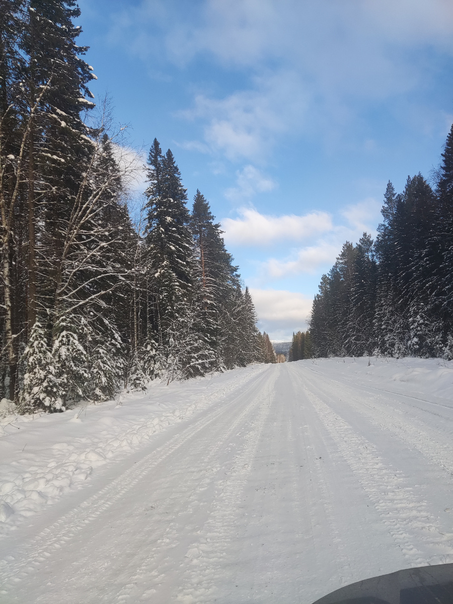 Дорога от посёлка Промысла до подножия горы 