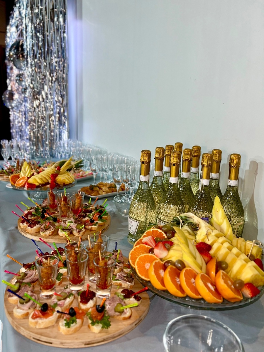 Фуршет в Нева Панорама