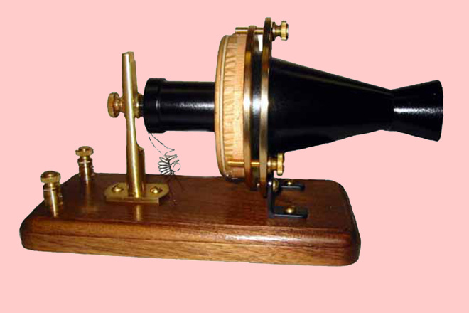 старинный телефон