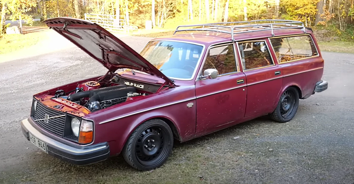 Volvo 245 Wagon 1975 года с V10 от Lamborghini 