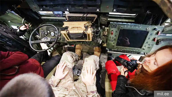     Фото: mil.ee   
 Текст: Игорь Гарнов