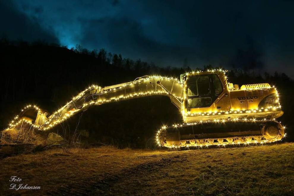 Приобретая в конце года транспорт, спецтехнику или оборудование в лизинг, предприниматели имеют возможность получения значительных скидок и сверх этого ещё и весьма существенной налоговой экономии