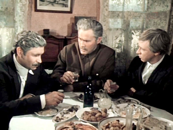 Антон,Фёдор и Иван кадр из фильма «Вечный зов»