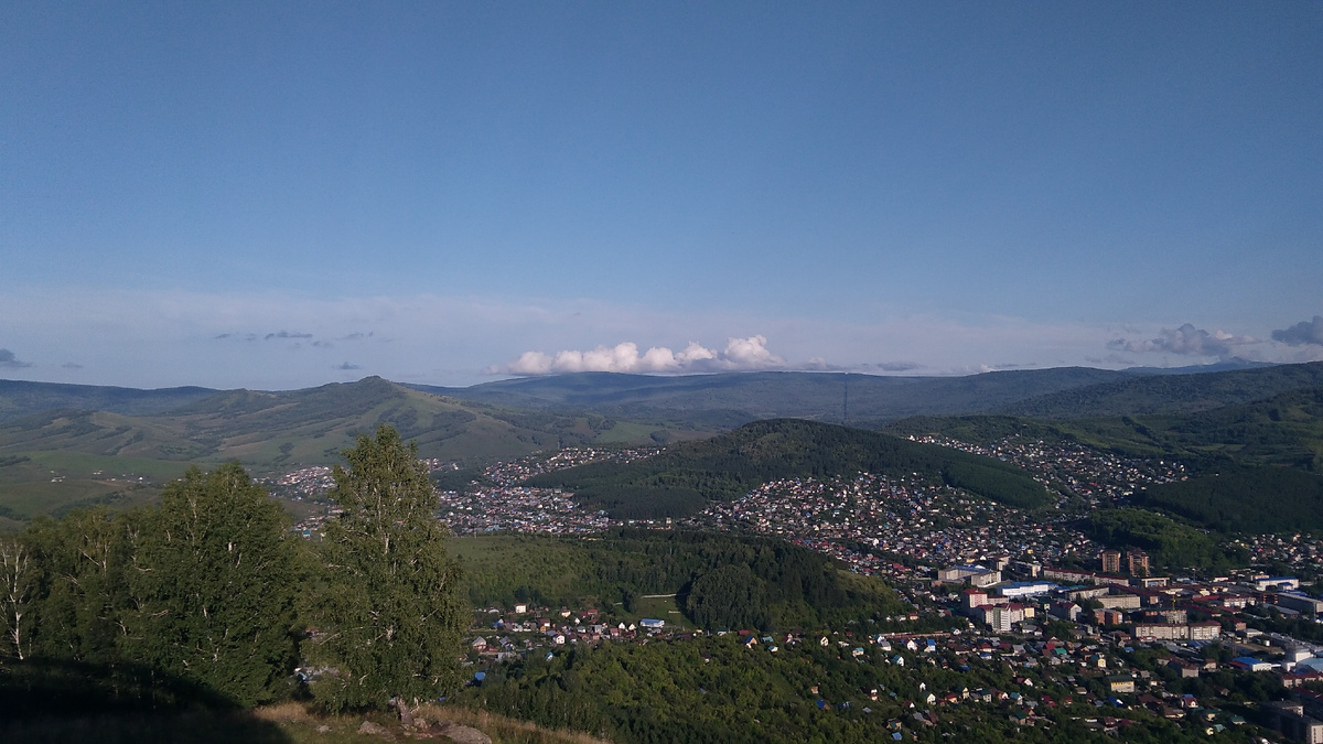 Горно-Алтайск. Вид с горы Тугая