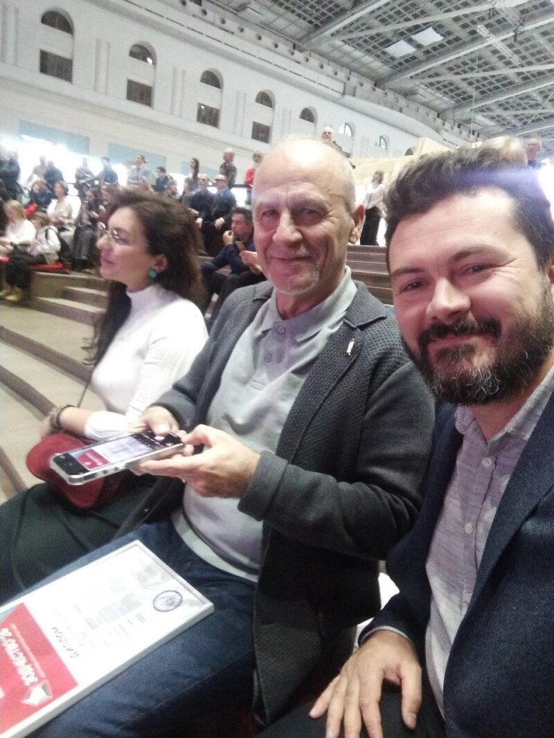 Листайте вправо, чтобы увидеть больше изображений