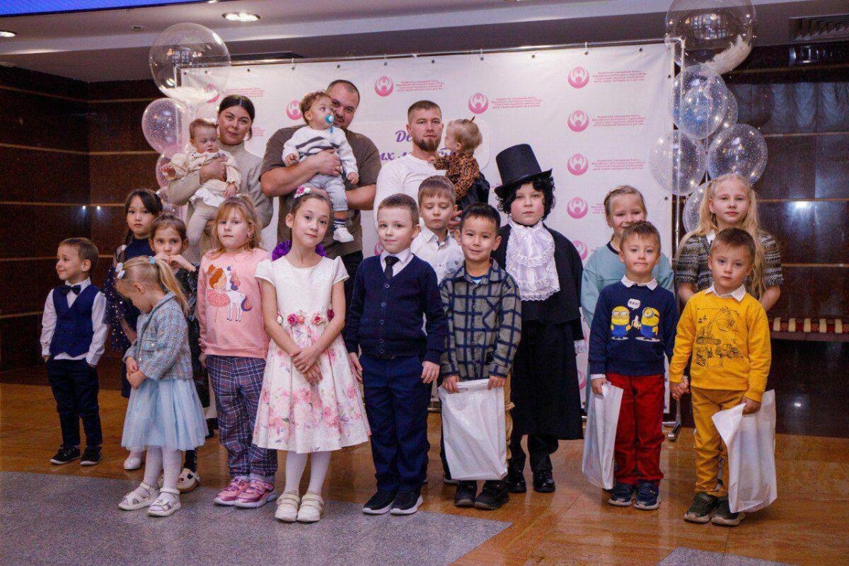    «Торопыжки» отметили свой праздник в Сургутской филармонии