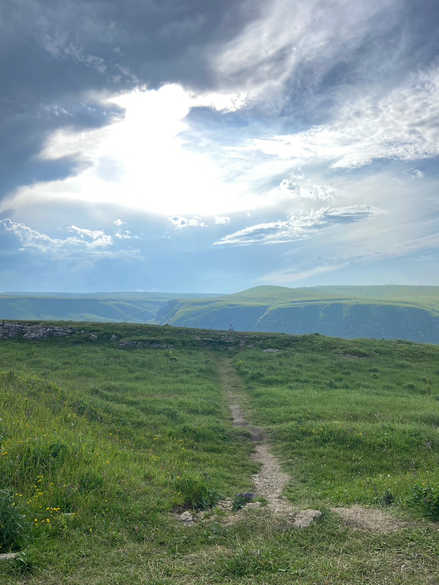 Дорога с Кисловодска на Джилы-СУ