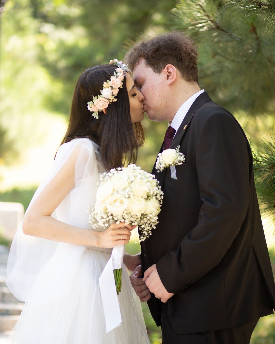    Юрий Хованский женился в прошлом августеСоцсети Юрия Хованского