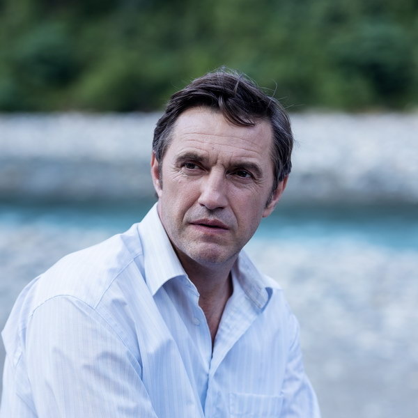     Владимир Вдовиченков расскажет о роли в «Противостоянии» и браке с Еленой Лядовой на Первом канале