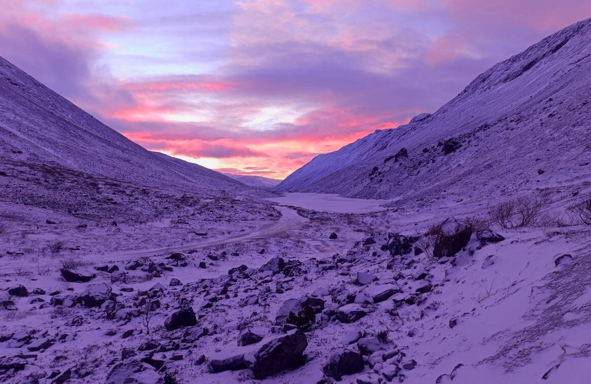 Ноябрь. Вид на озеро Длинное с перевала Кукисвумм.