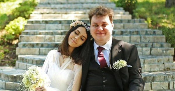    Юрий Хованский с женой Ксенией, фото: стархит