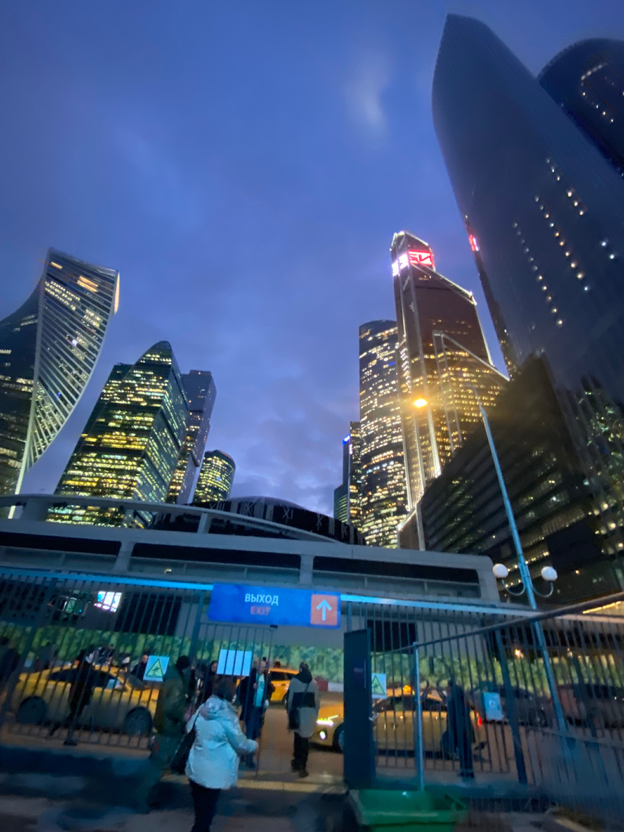 2- й день выставки наполнен продуктивными просмотрами до вечера 