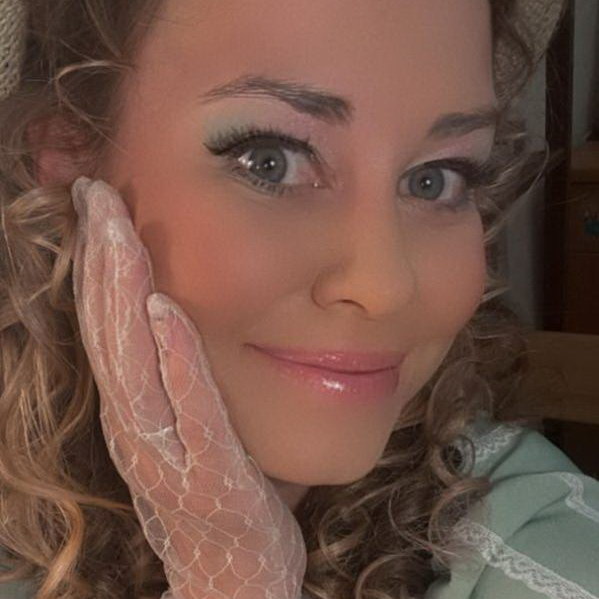     Сказочный спектакль «Томасина» с Александрой Розовской покажут в РАМТе