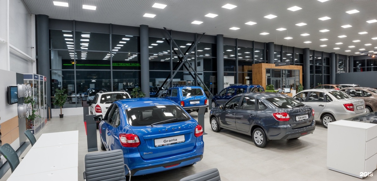 Автосалон изнутри