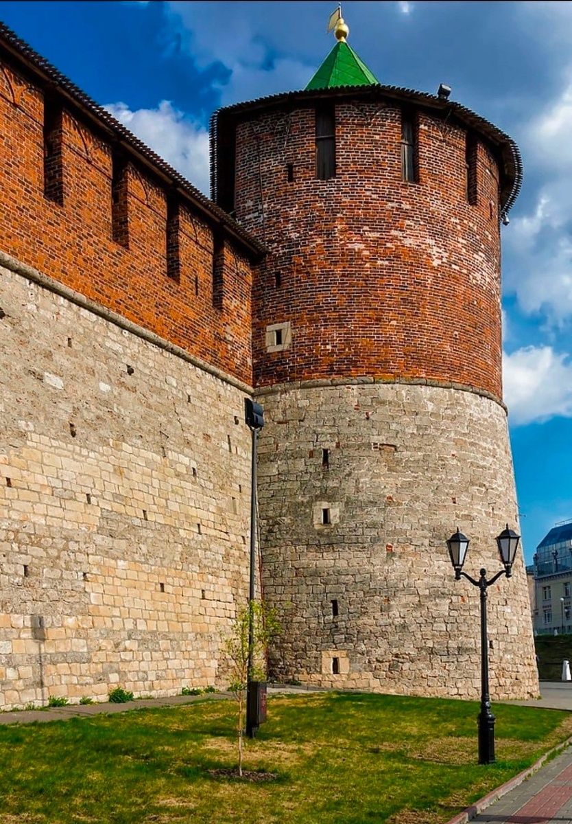 Коромыслова башня Нижегородского кремля.