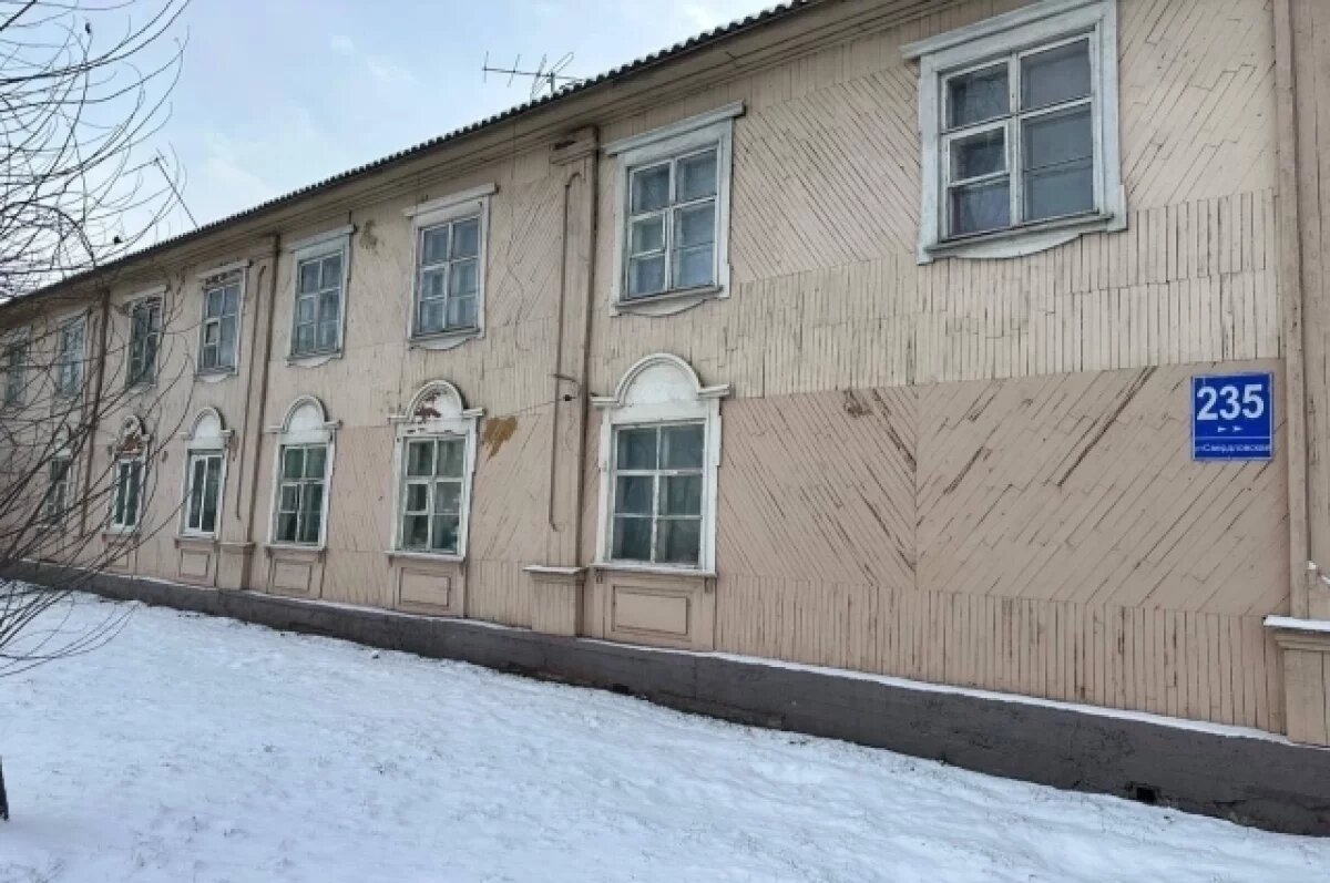    Дом признали аварийным в 2018 году, но расселять планировали лишь в 2034.