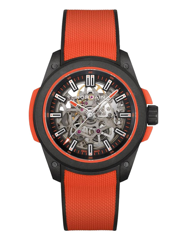 Часы Norqain Independence Wild One Coral в 42 мм корпусе из композитного углеродного материала со скелетонизированным циферблатом