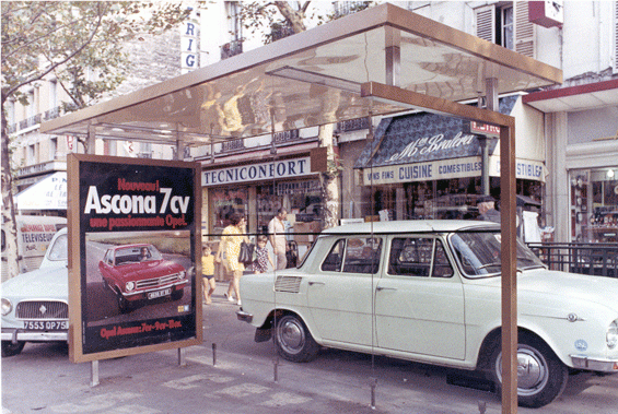 Одна из первых остановок 1964г, фото JCDecaux