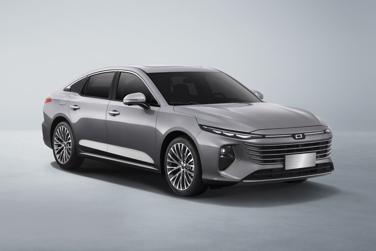 FAW Bestune B70 после обновления готовится к дебюту в России.