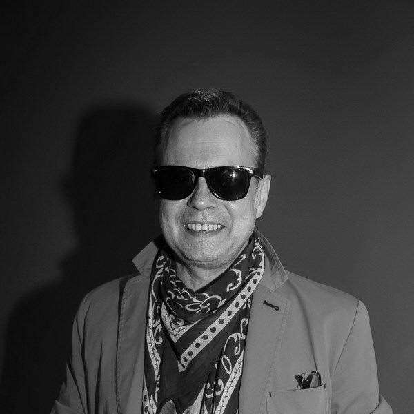     Солисты «На-На» попрощались с Владимиром Лёвкиным