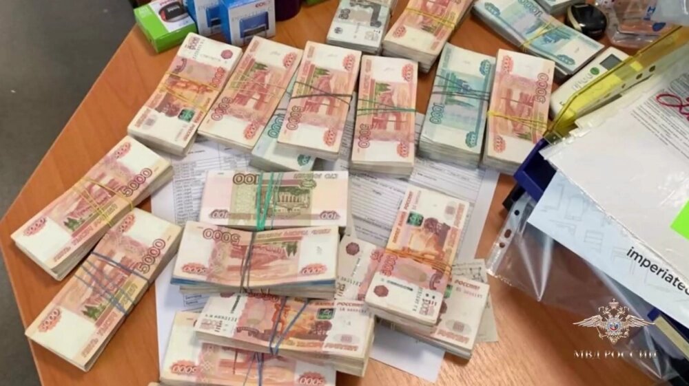    Фото: Пресс-служба ГУ МВД России по Петербургу и Ленобласти/ скриншот оперативного видео