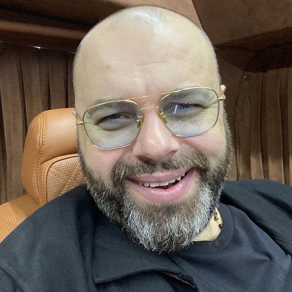     Максим Фадеев назвал дату перезапуска группы «Серебро»