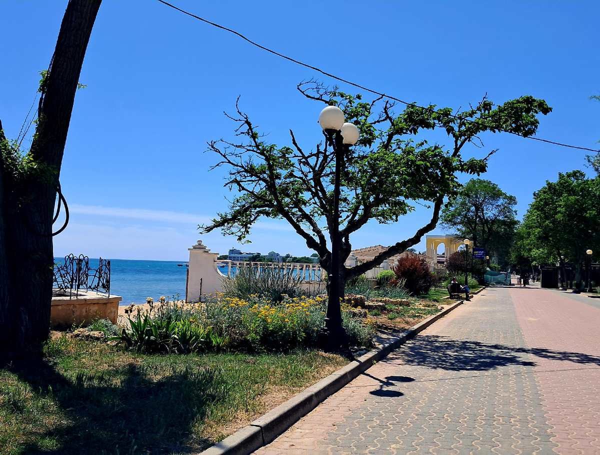 Набережная им. Горького, Евпатория