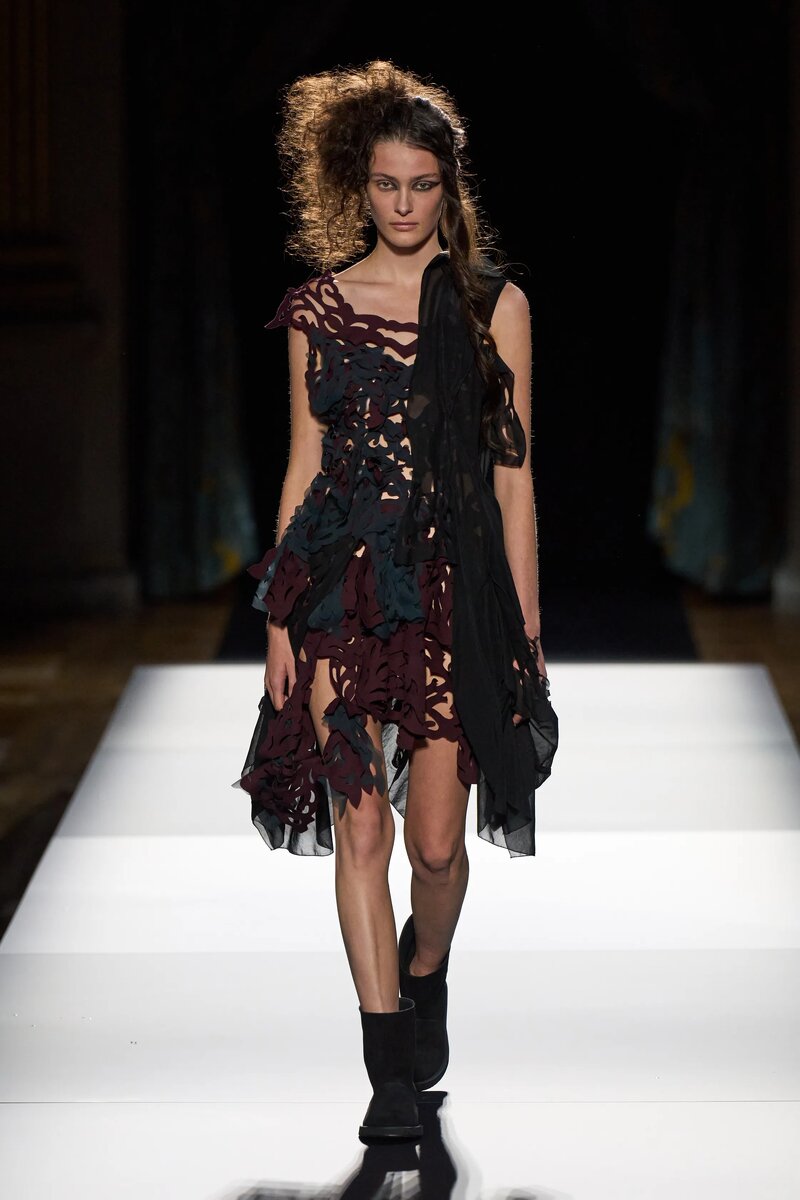 Yohji Yamamoto Spring 2025