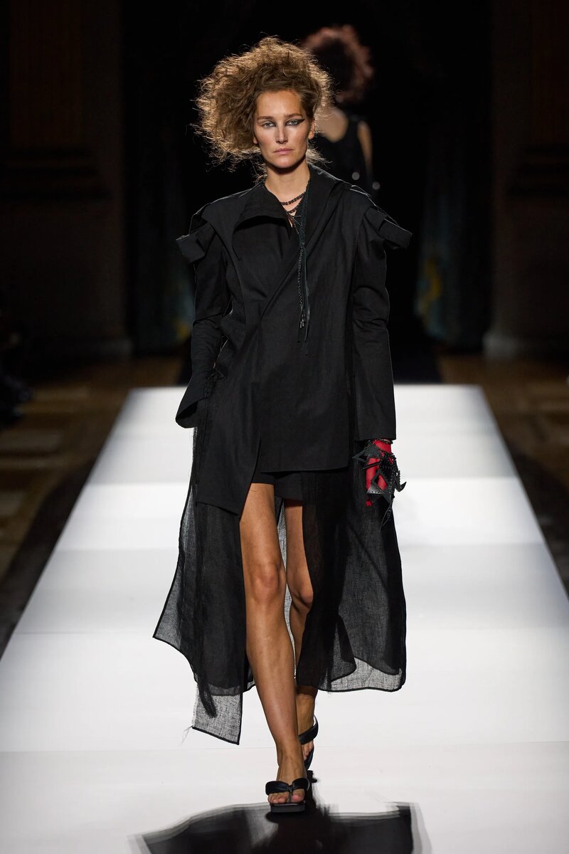 Yohji Yamamoto Spring 2025