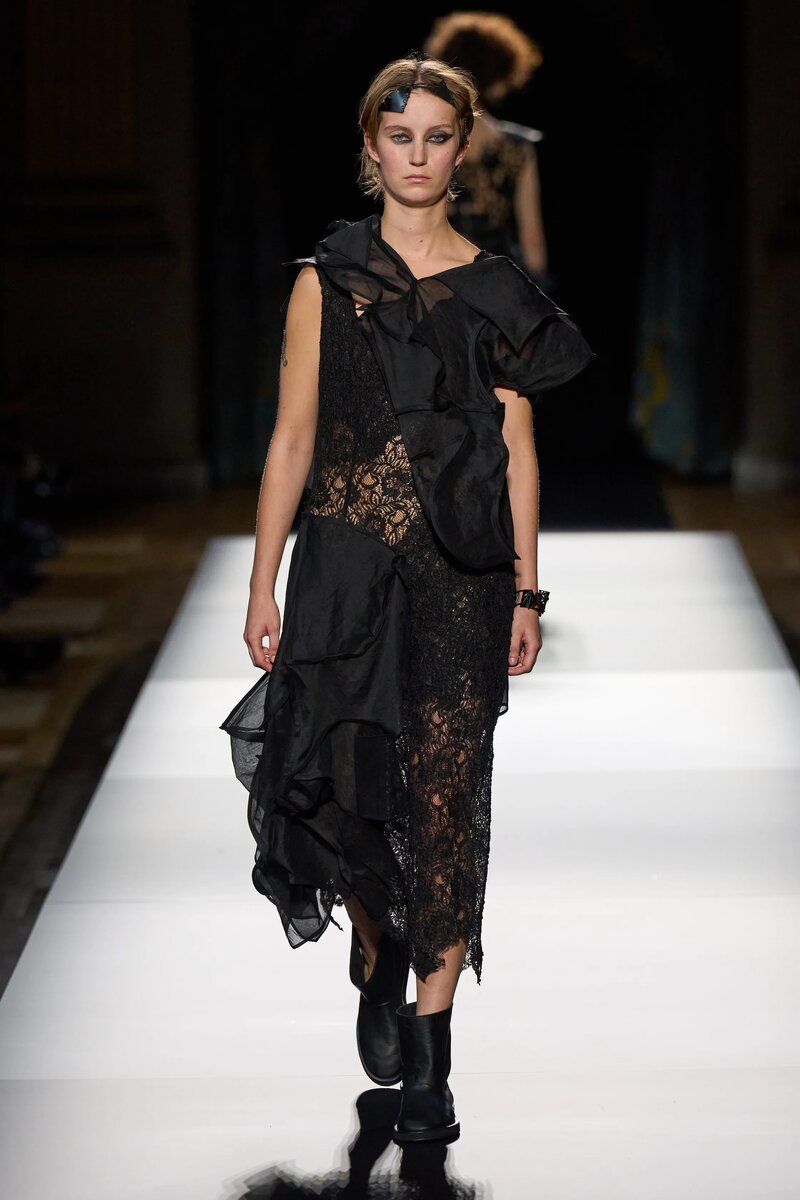 Yohji Yamamoto Spring 2025