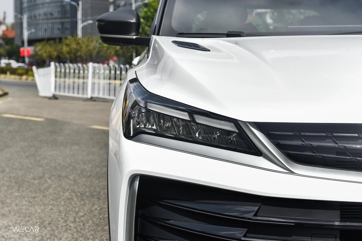 Geely Coolray 2025г.