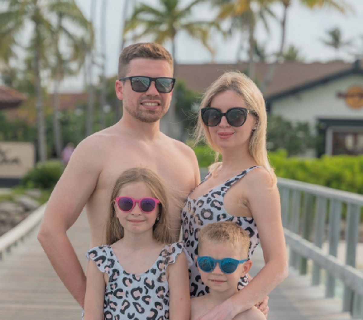 Екатерина Диденко с женихом Вадимом и детьми. Фото: соцсети