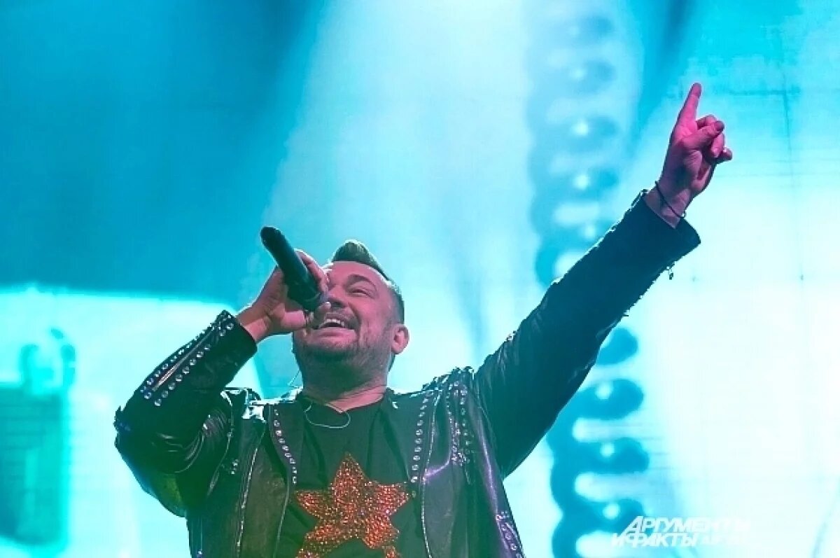    Омская группа «5утра» встретилась с солистом «Руки вверх» Сергеем Жуковым