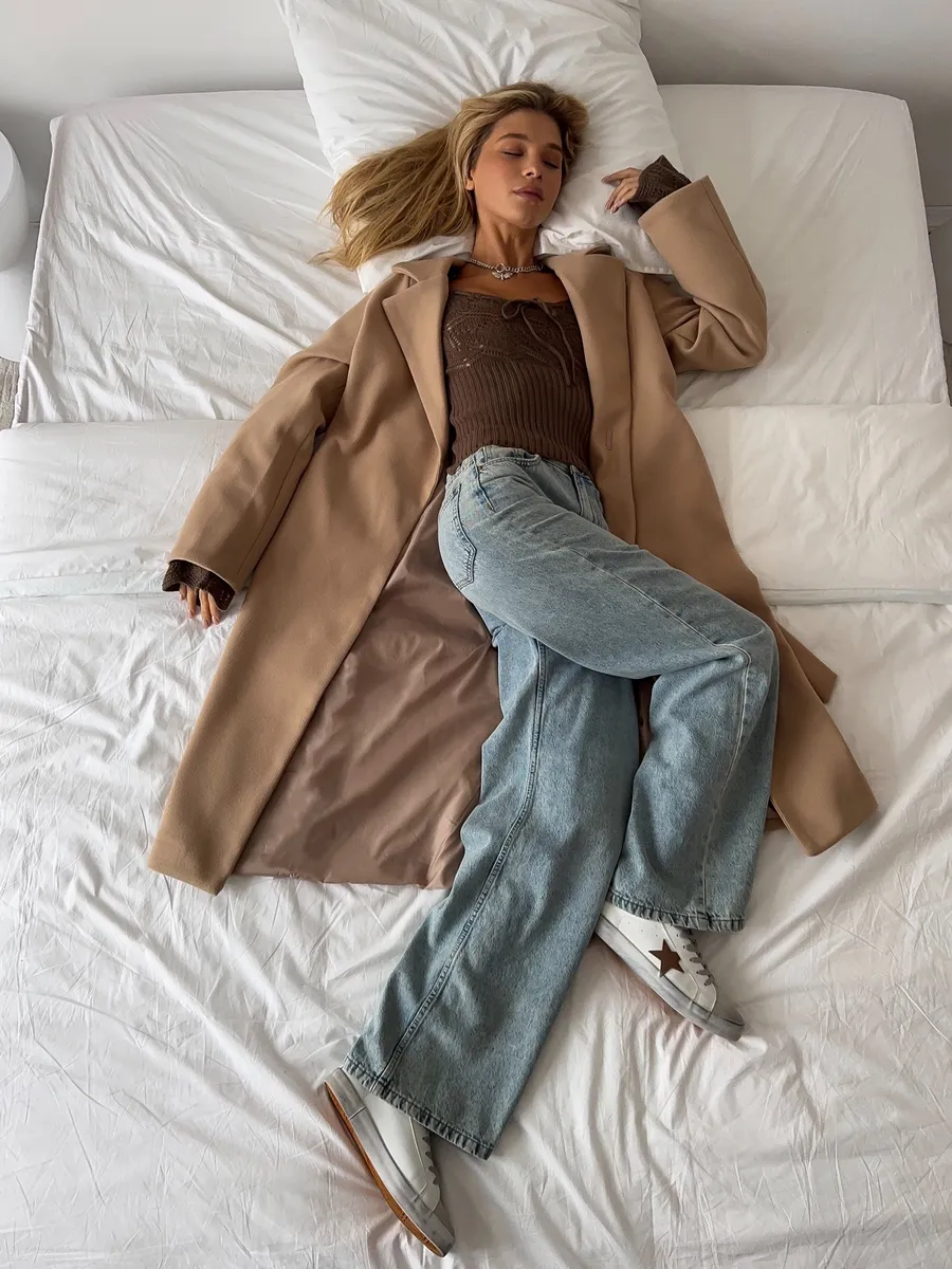 реальное фото из карточки товара на WB — продается пальто