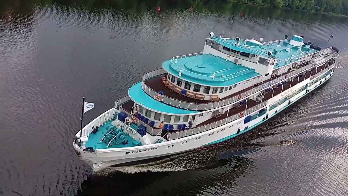 теплоход "РОДНАЯ РУСЬ"