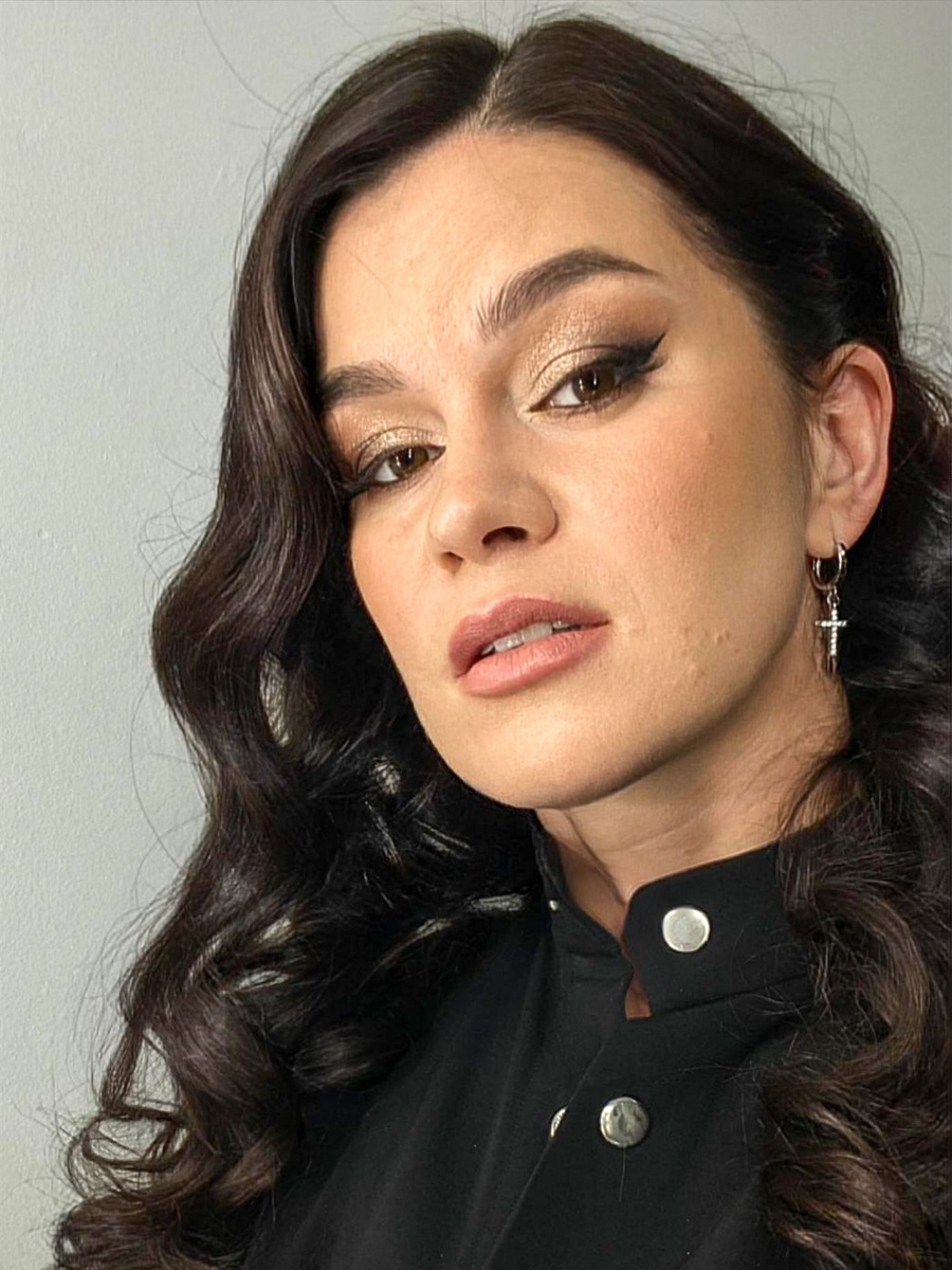 это если кто забыл, как выглядит автор…