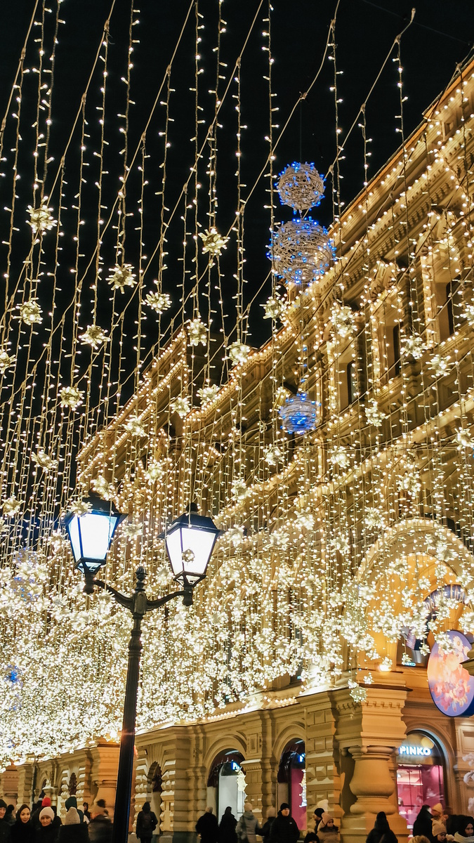 Праздничная иллюминация в Москве 