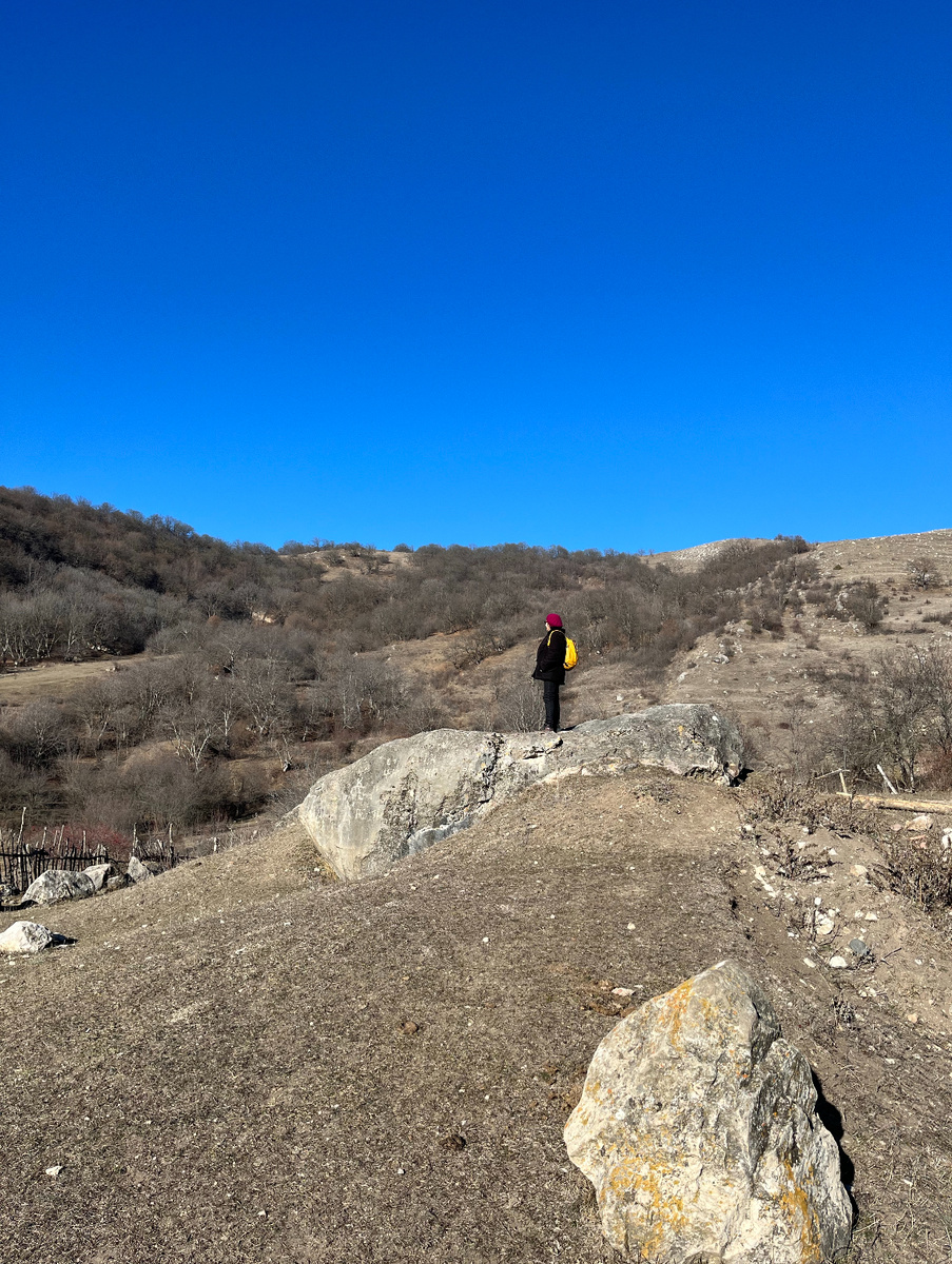 На холмах деревни Овк.