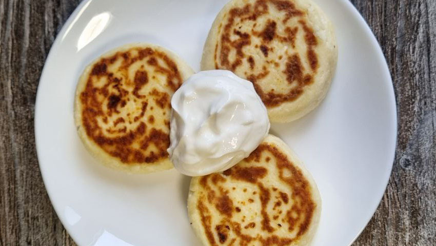 Приготовленная порция сырников