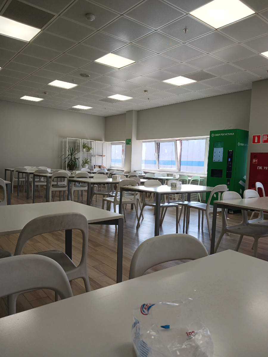 Такая классная столовая у нас на работе