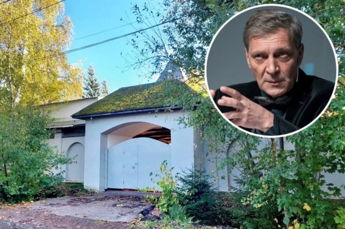    Принадлежит стране.