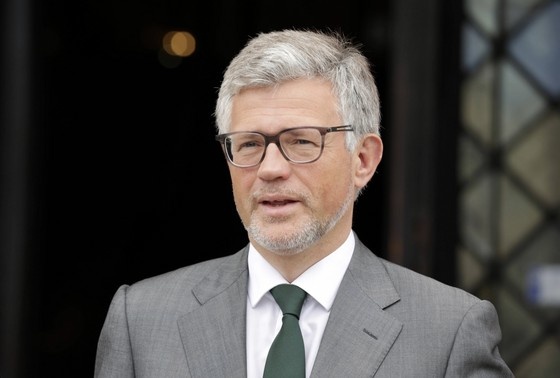    Андрей Мельник