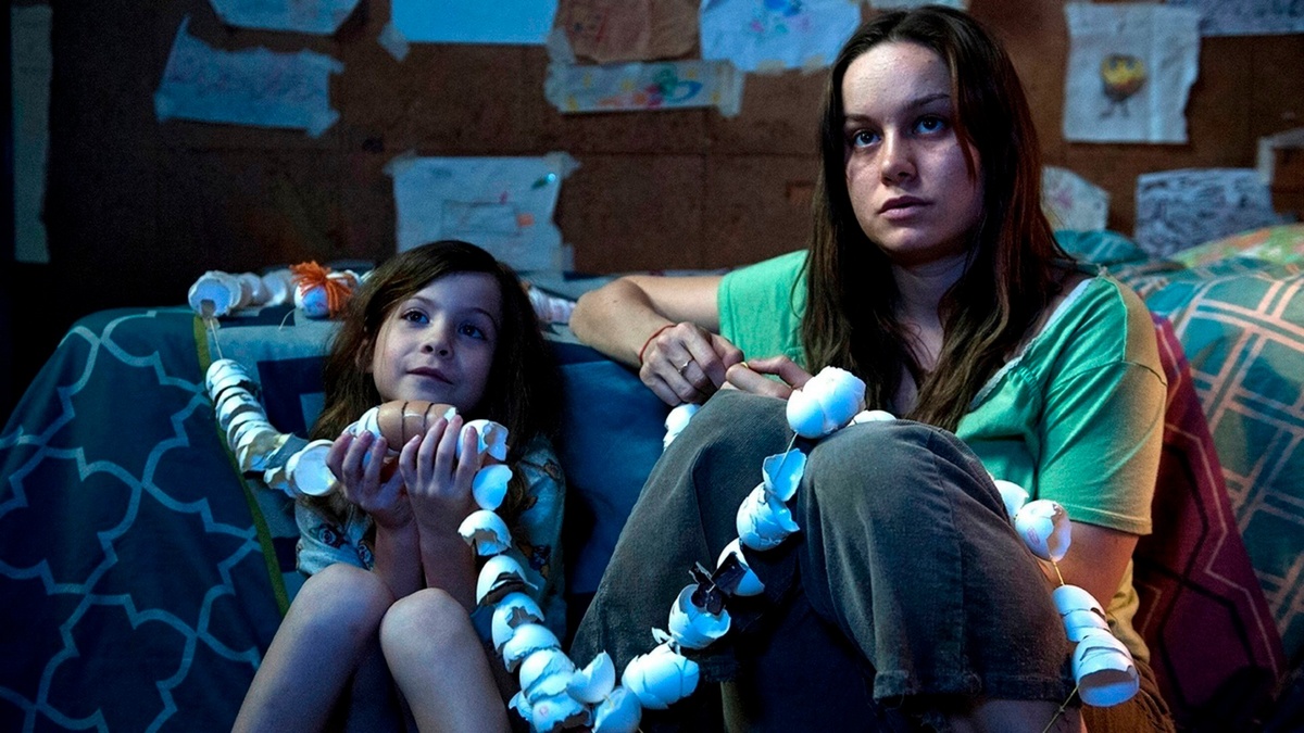 За годы плена Джой и Джек избрели свои игрушки